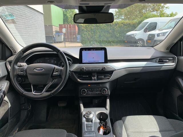 Ford FOCUS Wagon 1.5T 150PK Automaat ** Ex Bpm Export ** ACTIVE Apple Carplay Android Auto Trekhaak Stoel-Stuurverwarming Navi Climate Control Cruise Control incl. ASLD Led Lmv 18" Licht-regensensor Keyless Wifi PDC Voorruitverwarming 1e Eigenaar EURO 6