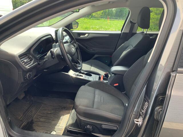 Ford FOCUS Wagon 1.5T 150PK Automaat ** Ex Bpm Export ** ACTIVE Apple Carplay Android Auto Trekhaak Stoel-Stuurverwarming Navi Climate Control Cruise Control incl. ASLD Led Lmv 18" Licht-regensensor Keyless Wifi PDC Voorruitverwarming 1e Eigenaar EURO 6