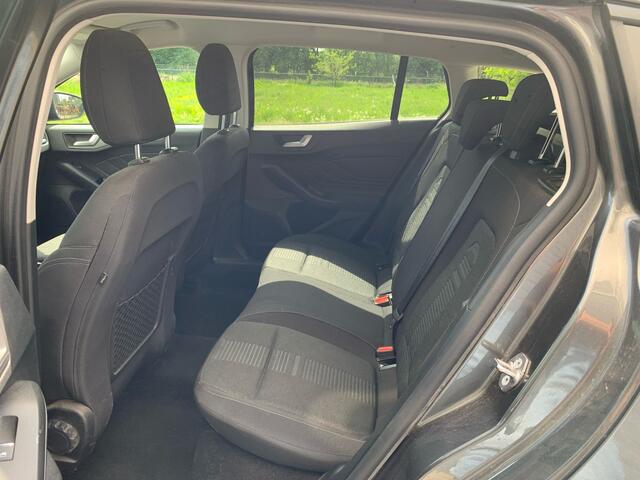 Ford FOCUS Wagon 1.5T 150PK Automaat ** Ex Bpm Export ** ACTIVE Apple Carplay Android Auto Trekhaak Stoel-Stuurverwarming Navi Climate Control Cruise Control incl. ASLD Led Lmv 18" Licht-regensensor Keyless Wifi PDC Voorruitverwarming 1e Eigenaar EURO 6