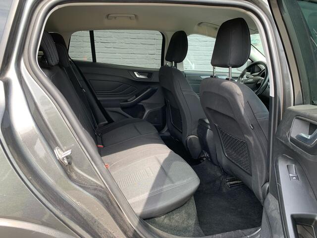 Ford FOCUS Wagon 1.5T 150PK Automaat ** Ex Bpm Export ** ACTIVE Apple Carplay Android Auto Trekhaak Stoel-Stuurverwarming Navi Climate Control Cruise Control incl. ASLD Led Lmv 18" Licht-regensensor Keyless Wifi PDC Voorruitverwarming 1e Eigenaar EURO 6