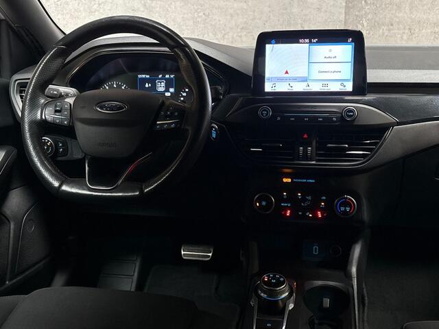 Ford FOCUS Wagon 1.0 EcoBoost ST-Line Automaat (APPLE CARPLAY, GROOT NAVI, STUUR/STOELVERWARMING, GETINT GLAS, SPORTSTOELEN, PARKEERSENSOREN, KEYLESS, CRUISE, NIEUWSTAAT)
