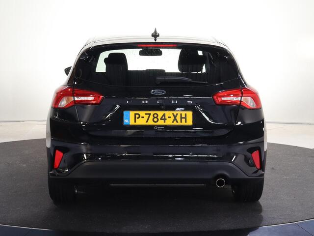 Ford FOCUS Wagon 1.0 EcoBoost Titanium Business | Navigatie | Parkeercamera | Climate Control | Cruise control |