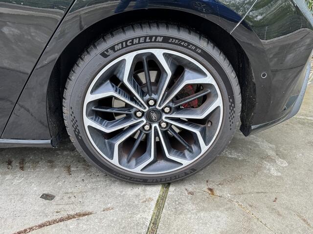 Ford FOCUS 1.5 EcoBoost 182pk ST Line Business H6 Camera B&O Navigatie Stoel- Stuurverwarming Voorruit Verwarming