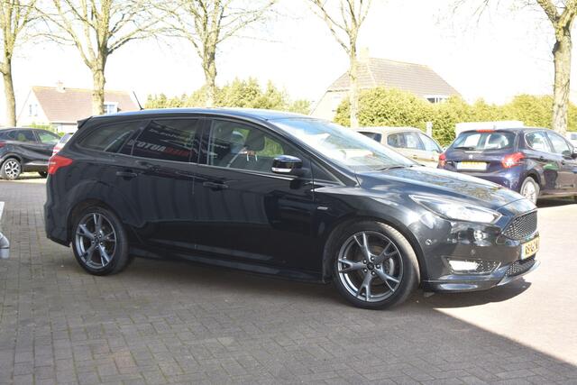 Ford FOCUS Wagon 1.0 ST-Line. PDC, Cruise, Clima, BJ 2018, Org NL!