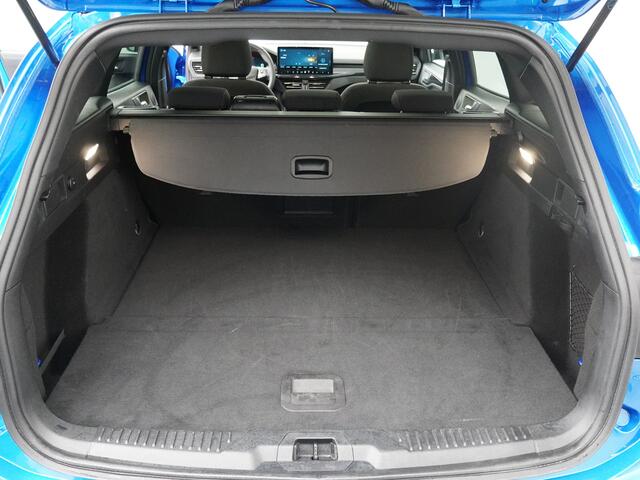 Ford FOCUS Wagon ST-Line X EcoBoost Hybrid 155 pk | Pano | Trekhaak | Adapt. cruise | Winter Pack | B&O | Keyless |