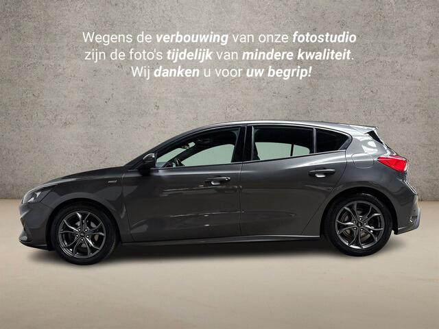 Ford FOCUS 1.0 EcoBoost ST Line (APPLE CARPLAY, GROOT NAVI, CLIMATE, STUUR/STOELVERWARMING, KEYLESS, SPORTSTOELEN, PARKEERSENSOREN, LM VELGEN, CRUISE, NIEUWSTAAT)