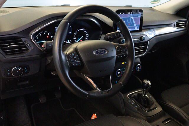 Ford FOCUS 1.0 EcoBoost Active Business | NAVI | CAMERA + PDC | VRUIT / STUUR / STOELVERW | TREKHAAK | B&O AUDIO |