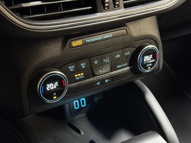 Ford FOCUS 1.0 EcoBoost Titanium X Automaat (VIRTUAL COCKPIT, APPLE CARPLAY, GROOT NAVI, KEYLESS, CAMERA, SPORTSTOELEN, LM VELGEN, CRUISE, NIEUWE APK, NIEUWSTAAT)