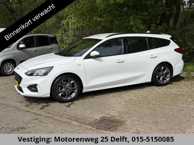 Ford FOCUS Wagon 1.0 EcoBoost ST Line Business . KEYLESS ENTRY & START . PARKEERSENSOREN . NAVIGATIE .