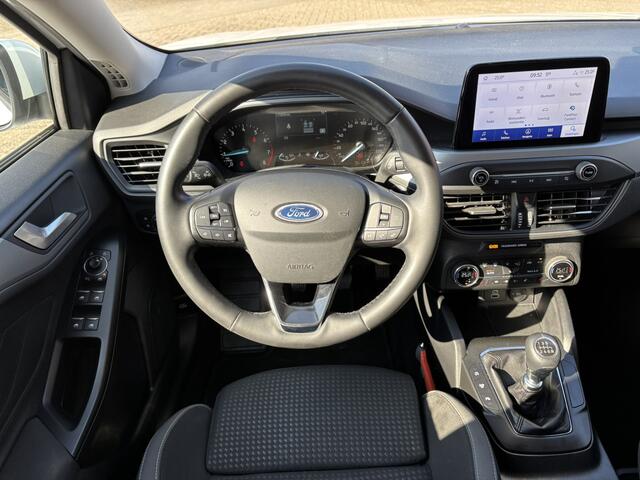 Ford FOCUS Wagon 1.0 EcoBoost Connected / Stoel, Stuur en Voorruitverwarming / Navi / Applecarplay/Androidauto /