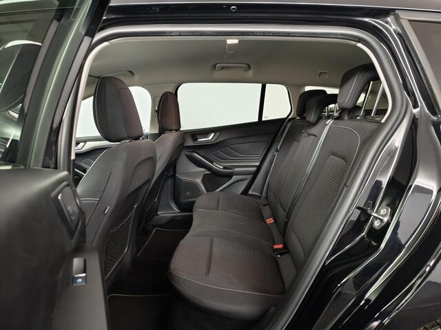 Ford FOCUS Wagon 1.0 EcoBoost Hybrid Titanium X Business | Camera | Navigatie | El achterklep |