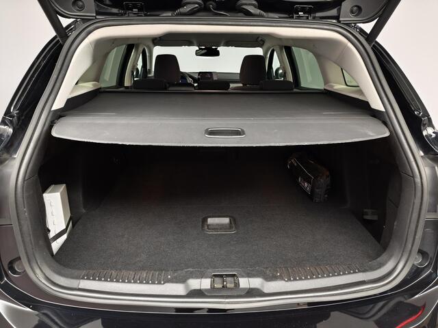 Ford FOCUS Wagon 1.0 EcoBoost Hybrid Titanium X Business | Camera | Navigatie | El achterklep |