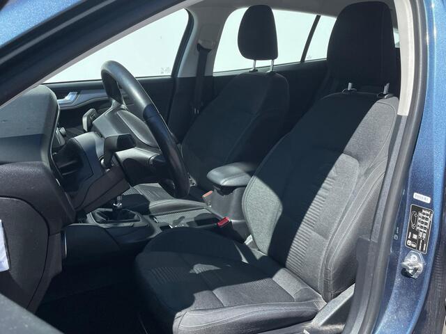 Ford FOCUS Wagon EcoBoost Active Business | Winter Pack | Parkeersensoren v + a | 100% dealeronderhouden | Cruise Control |