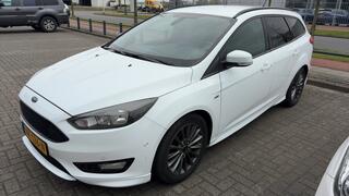 ford-focus-wagon-1.0-st-line