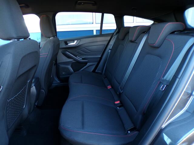 Ford FOCUS Wagon 1.0 Hybrid ST Line Style, Winter Package / Carplay + Android Auto / Full LED / Camera / 17' LMV