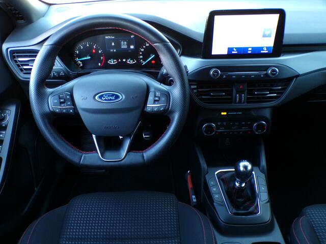 Ford FOCUS Wagon 1.0 Hybrid ST Line Style, Winter Package / Carplay + Android Auto / Full LED / Camera / 17' LMV