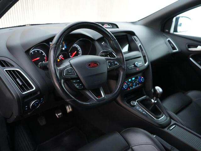 Ford FOCUS ST-3 2.0 250pk PERFORMANCE PACK |Milltek|Maxton|KW suspensions|schuif/kantel|sony|Apple Carplay|blind spot||bi-xenon|winterpack|19" Performance velgen|