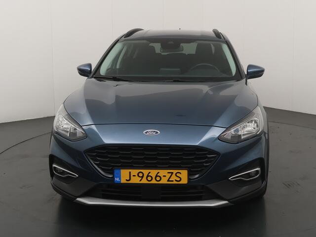 Ford FOCUS EcoBoost Hybrid 125pk Active | Trekhaak | Camera | Winterpack | Cruise | All-season banden | Apple carplay/ Android auto |
