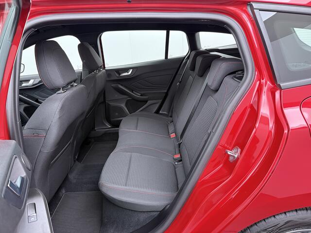 Ford FOCUS Wagon ST-Line X EcoBoost Hybrid 155 pk Trekhaak | Winter Pack | Camera | AGR | B&O | El. a. klep | Keyless entry | garantie tm 09-2029