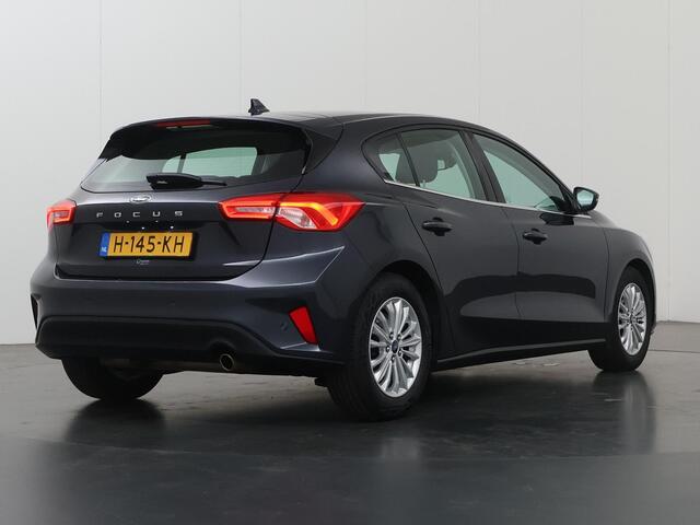 Ford FOCUS 1.0 EcoBoost Titanium Business | Trekhaak | Winterpakket | Navigatie | Cruise Control Adaptief | Climate Control |