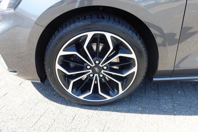 Ford FOCUS Wagon 1.5 150PK A/T ST-Line PANO I TREKHAAK I Winterpack ! 64dkm