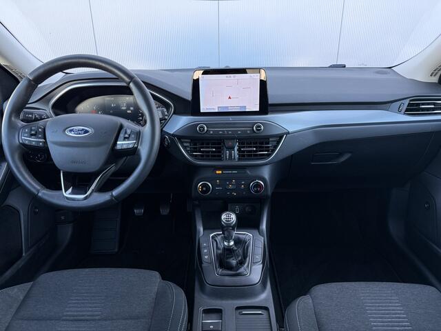 Ford FOCUS 1.0 EcoBoost Active Business Trekhaak/Navi/Apple Carplay.
