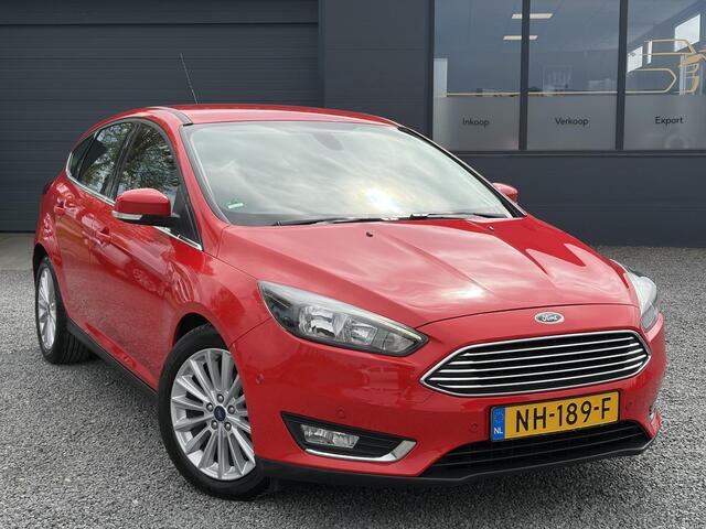 Ford FOCUS 1.0 Titanium Navi,125pk,Trekhaak,Dealer Onderhouden,Pdc V+A,6 Bak,N.A.P,Clima,Cruise,Nieuwe Apk bij Aflevering