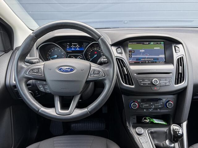 Ford FOCUS 1.0 Titanium Navi,125pk,Trekhaak,Dealer Onderhouden,Pdc V+A,6 Bak,N.A.P,Clima,Cruise,Nieuwe Apk bij Aflevering
