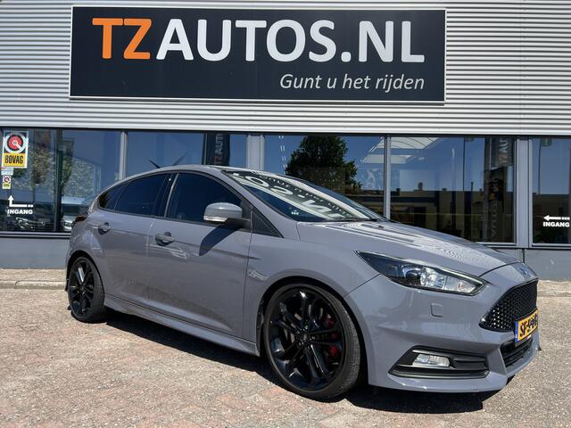 Ford FOCUS 2.0 TDCI ST-3 185pk/Recaro/Navi/Led
