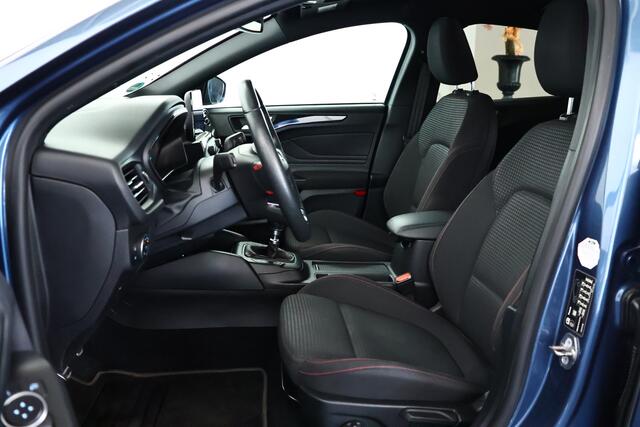 Ford FOCUS 1.0 EcoBoost ST Line / LED / Navi / CarPlay / Camera