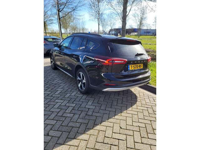 Ford FOCUS Wagon 1.0 EcoBoost Hybrid Active X 155pk | Winterpack | Driver Assistance Pack | Wegklapbare Trekhaak | Elek. Achterklep