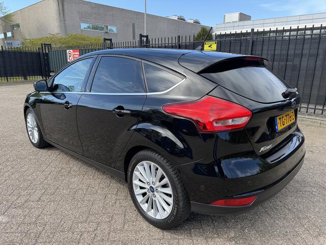 Ford FOCUS 1.0 Titanium Clima/Cruise/PDC/Navi