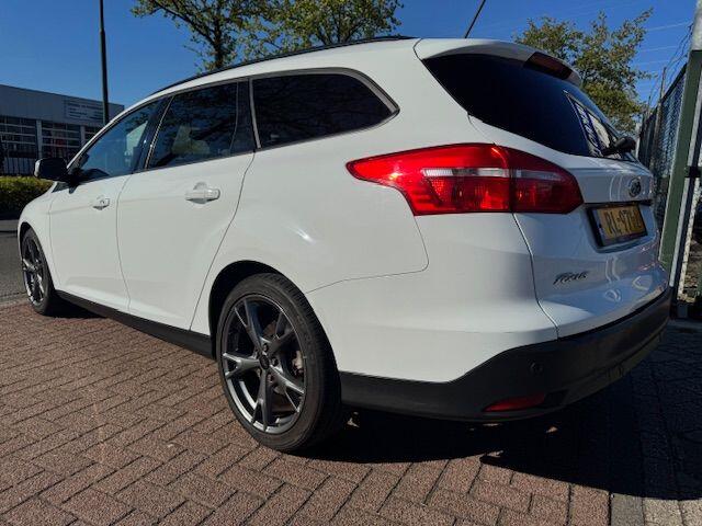 Ford FOCUS Wagon 1.0 Lease Edition Airco,Cruisecontrol,Navigatie,Camera