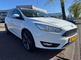 ford-focus-wagon-1.0-lease-edition-