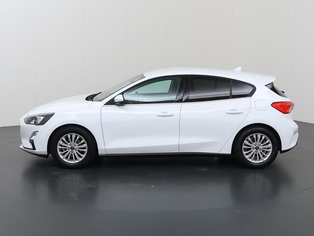 Ford FOCUS 1.0 EcoBoost Titanium Business | Winterpakket | Parkeercamera | Cimate Control | Cruise Control | Navigatie |