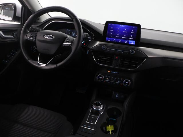 Ford FOCUS 1.0 EcoBoost Titanium Business | Winterpakket | Parkeercamera | Cimate Control | Cruise Control | Navigatie |