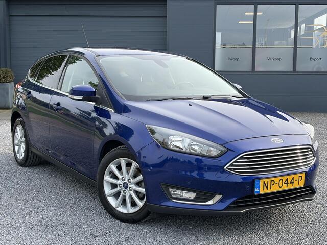 Ford FOCUS 1.0 Titanium 2e Eigenaar,Dealer Onderhouden,Navi,Pdc V+A,125pk,Clima,Cruise,6 Bak,Lm velgen,Net beurt gehad,Apk tot 04-2027