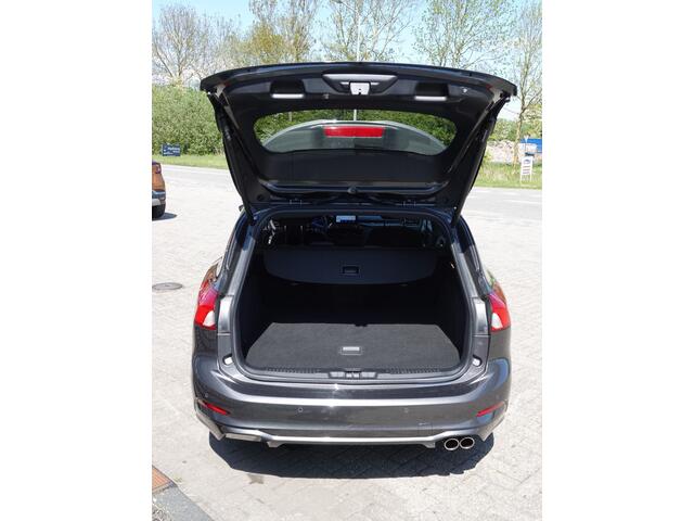 Ford FOCUS Wagon 1.0 EcoBoost Hybrid 125PK ST Line X NAVI | WINTERPACK | PDC + CAM | ECC