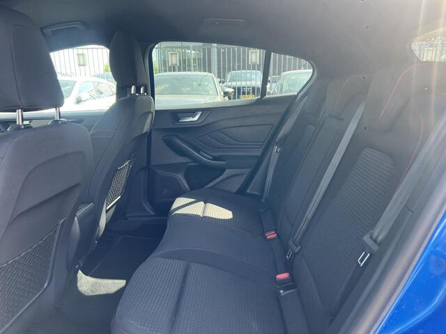 Ford FOCUS 1.0 EcoBoost ST Line X Business | Navigatie | Camera | Carplay