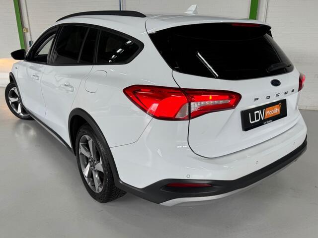 Ford FOCUS ACTIVE / AppleCarplay / Cruise / Stoelverwarming / Stuurverwarming / PDC / Boekjes en historie aanwezig.