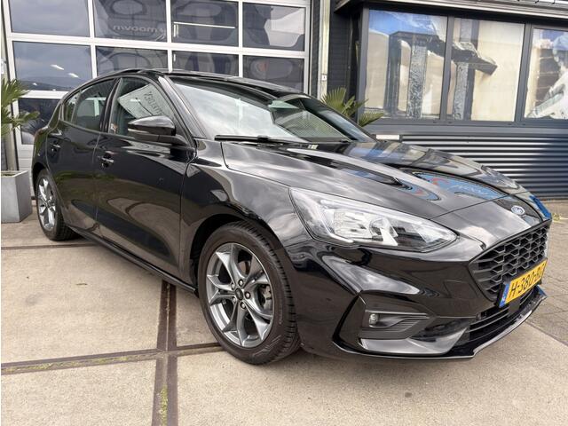 Ford FOCUS 1.5 EcoB. ST-Line Automaat Carplay DAB+! Inruil mogelijk!