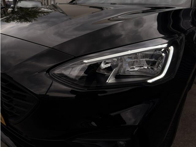 Ford FOCUS 1.5 EcoB. ST-Line Automaat Carplay DAB+! Inruil mogelijk!