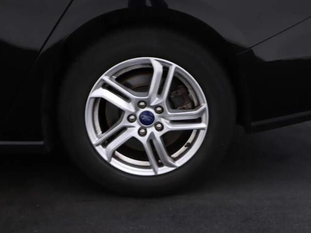 Ford FOCUS EcoBoost Titanium Business Navi Camera Winter pack Keyless Privacy Glass Wagon Dealeronderhouden