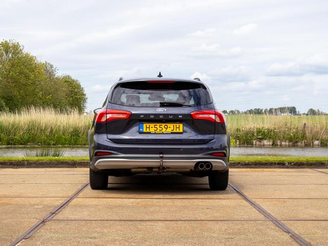 Ford FOCUS Wagon 1.5 EcoBoost Active Business Winterpack Trekhaak Keyless