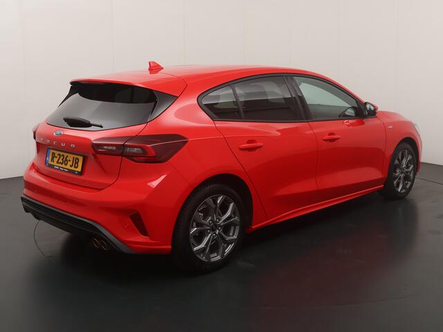 Ford FOCUS 125PK EcoBoost ST Line Business | Winter Pack | All season | Privacy glass | LED |
