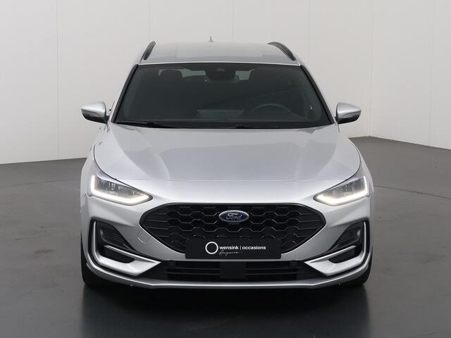 Ford FOCUS Wagon 1.0 EcoBoost Hybrid ST Line X | Afneembare Trekhaak | Winterpakket | Cruise Control Adaptief | Parkeercamera | Head-Up | Navigatie |