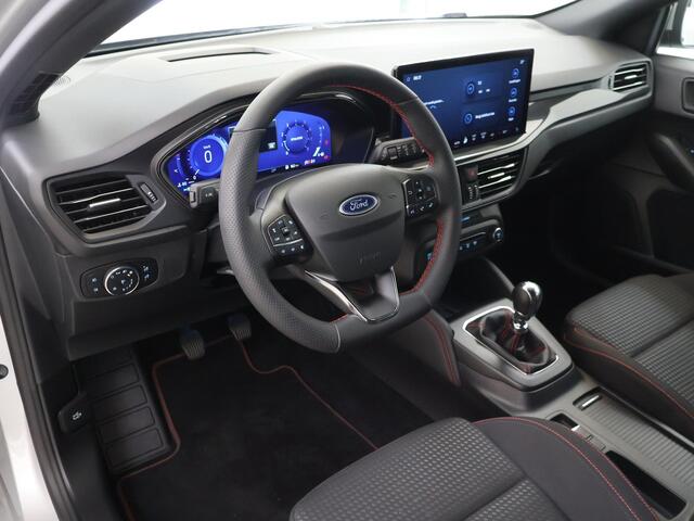 Ford FOCUS Wagon 1.0 EcoBoost Hybrid ST Line X | Afneembare Trekhaak | Winterpakket | Cruise Control Adaptief | Parkeercamera | Head-Up | Navigatie |
