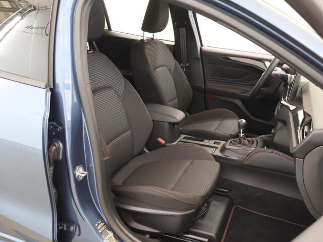 Ford FOCUS Wagon 1.0 EcoBoost Hybrid ST Line X | Afneembare Trekhaak | Winterpakket | Cruise Control Adaptief | Parkeercamera | Head-Up | Navigatie |