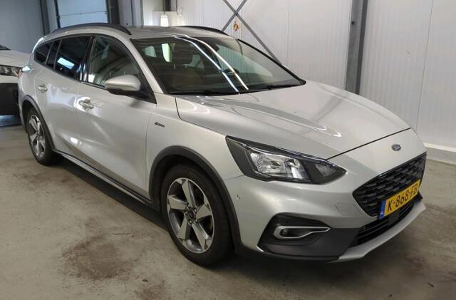 Ford FOCUS Wagon 1.5 Automaat 150PK Active X Business / Trekhaak / Leder / Standkachel / B&O Radio / Pdc+Camera /