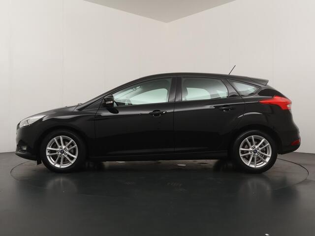 Ford FOCUS 1.0 Lease Edition - Navigatie - Lichtmetalen Velgen - Cruise Control - Trekhaak